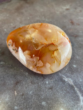 Load image into Gallery viewer, Flower agate palm stone 3
