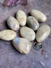 Load image into Gallery viewer, Moonstone Sunstone tumbles
