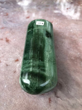 Load image into Gallery viewer, Green kyanite wand 4
