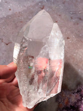 Load image into Gallery viewer, Lemurian Quartz 10
