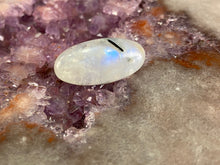 Load image into Gallery viewer, Rainbow moonstone shiva 3
