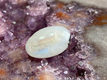 Load image into Gallery viewer, Rainbow moonstone shiva 8
