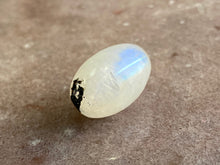 Load image into Gallery viewer, Rainbow moonstone shiva 8
