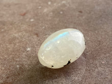 Load image into Gallery viewer, Rainbow moonstone shiva 8
