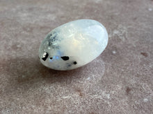 Load image into Gallery viewer, Rainbow moonstone shiva 15

