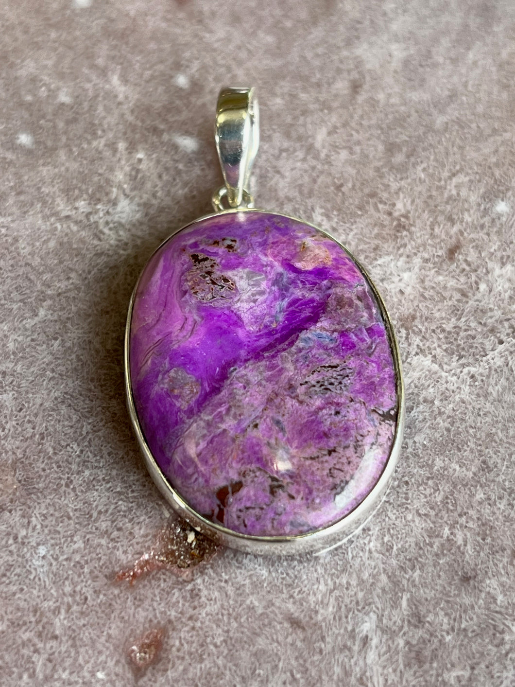 Sugilite pendant 40