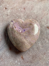 Load image into Gallery viewer, Jade purple  &amp; pink heart 23
