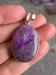 Sugilite pendant 40