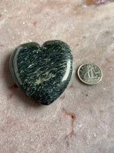 Load image into Gallery viewer, Serpentine with Pyrite heart 5
