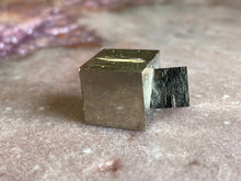 Load image into Gallery viewer, Pyrite cube 5
