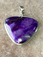 Load image into Gallery viewer, Sugilite pendant 36
