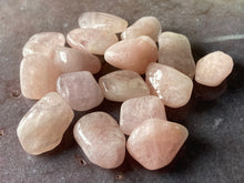 Load image into Gallery viewer, Morganite tumbled - one (1) piece
