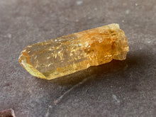 Load image into Gallery viewer, Topaz raw - orange
