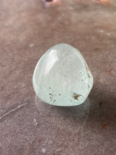 Load image into Gallery viewer, Topaz tumble - blue
